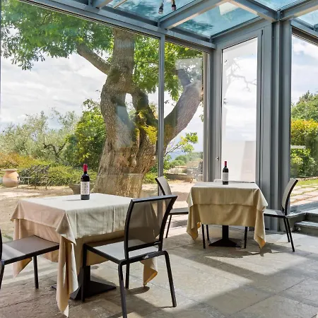 Casa vacanze Blissful Farmhouse In Morrano With Swimming Pool