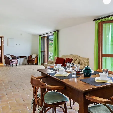 Blissful Farmhouse In Morrano With Swimming Pool Casa vacanze