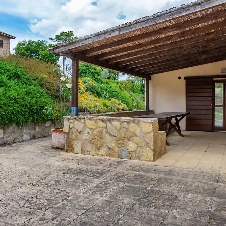 Blissful Farmhouse In Morrano With Swimming Pool